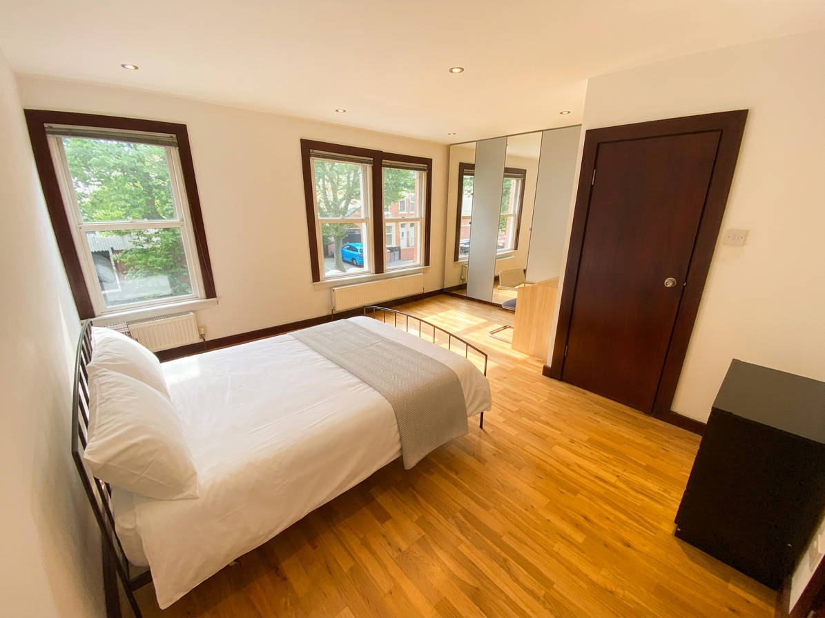 1 Bed house to Rent in Edgbaston | B16 0LP - Image 6