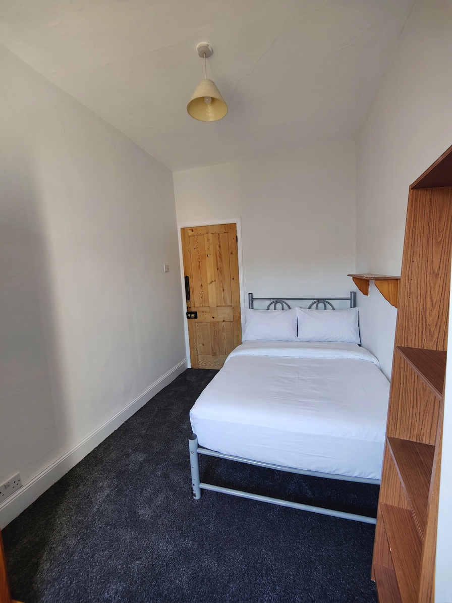 5 Bed house to Rent in Horfield | BS7 9QG - Image 6
