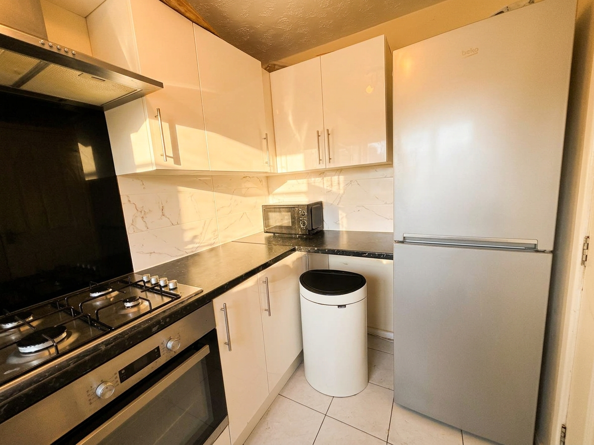 4 Bed house to Rent in Lenton | NG7 2DF - Image 4