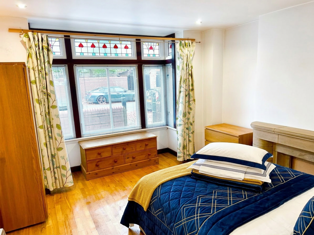 1 Bed house to Rent in Edgbaston | B16 0LP - Image 1