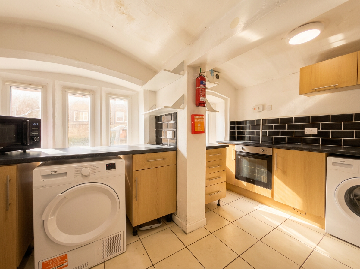 4 Bed flat to Rent in Arboretum | NG7 4ER - Image 4