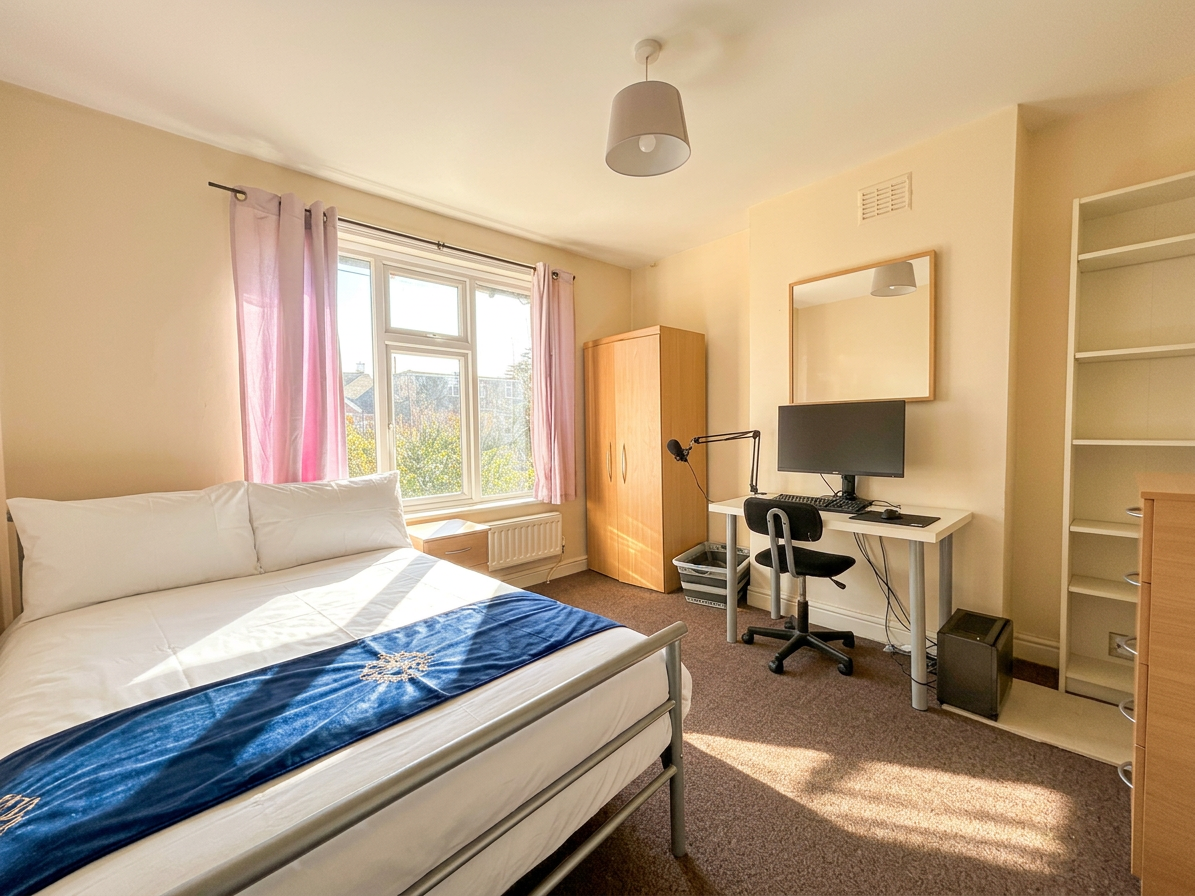 3 Bed house to Rent in Dunkirk | NG7 2JE - Image 4