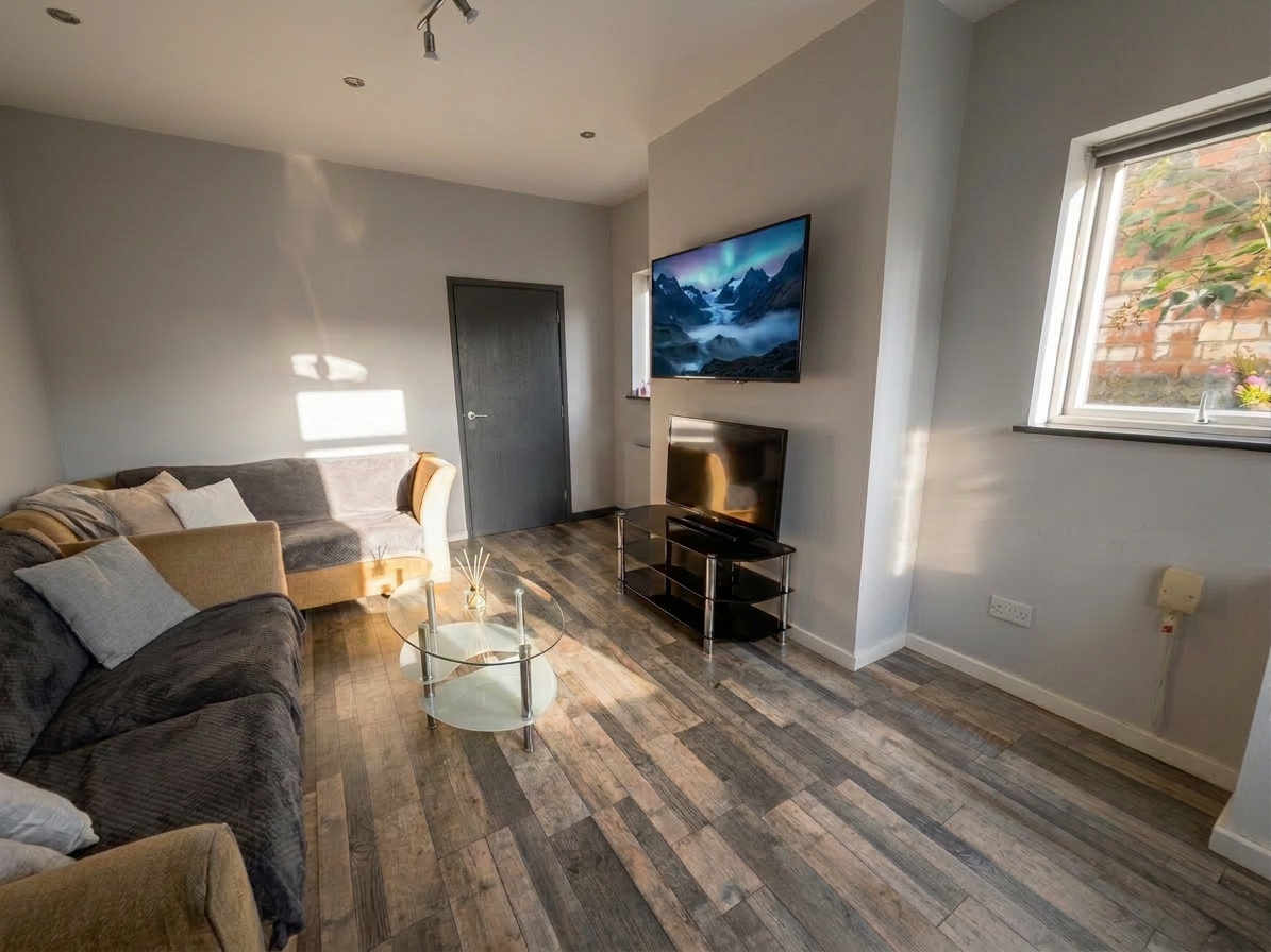 4 Bed house to Rent in Lenton | NG7 3DU - Image 1