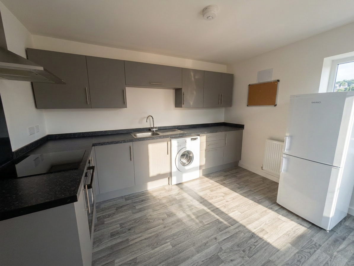 4 Bed house to Rent in Lenton | NG7 3DU - Image 3