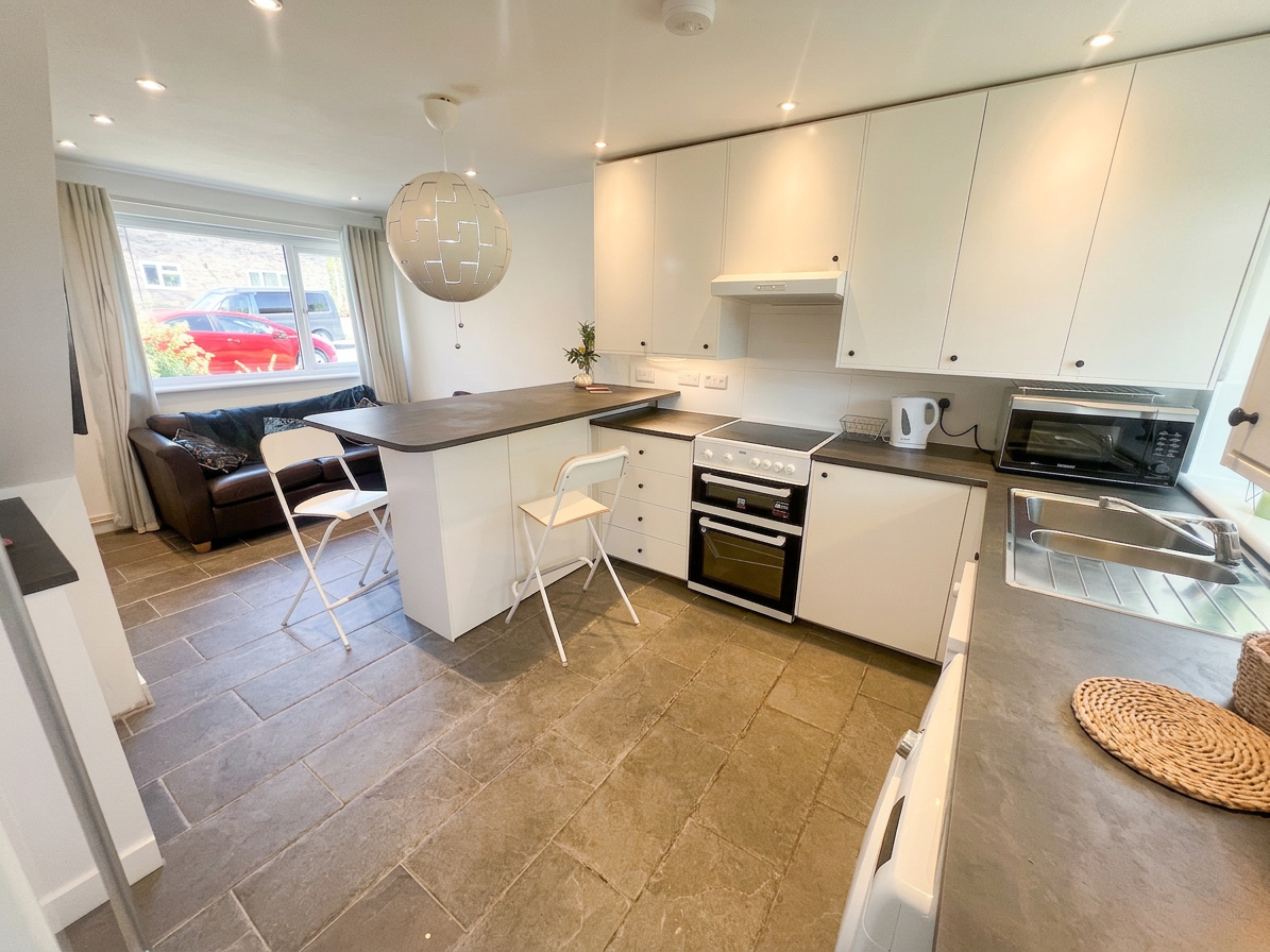 4 Bed house to Rent in Harborne | B17 0LD - Image 2
