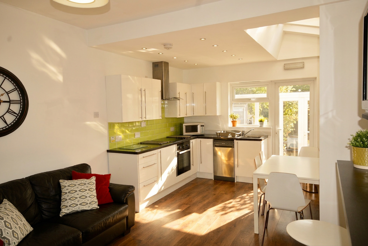 4 Bed house to Rent in Selly Oak | B29 6JW - Image 1