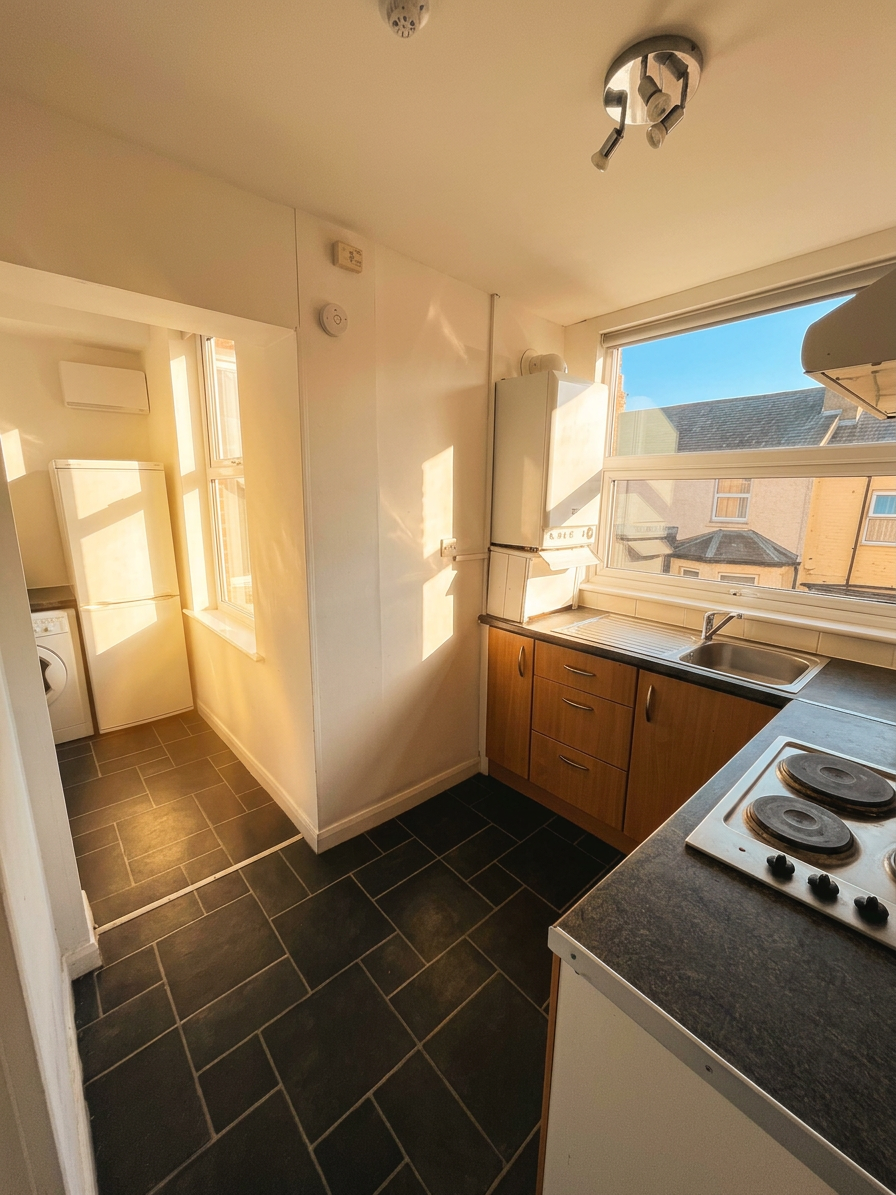 2 Bed flat to Rent in Arboretum | NG7 4AH - Image 1