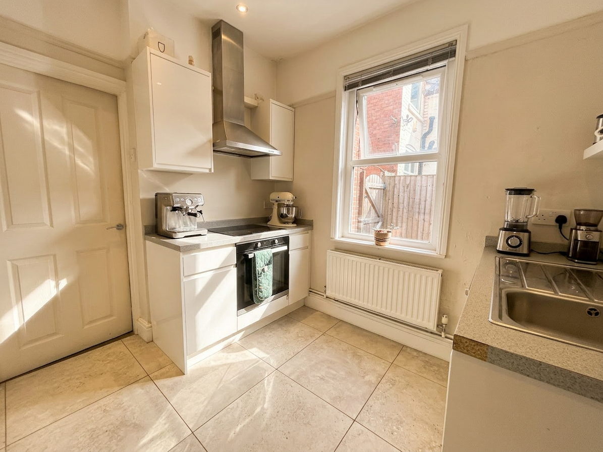 6 Bed house to Rent in Lenton | NG7 2FB - Image 4