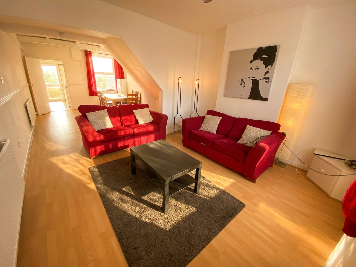 3 Bed house to Rent in Beeston | NG9 2EX - Image 1