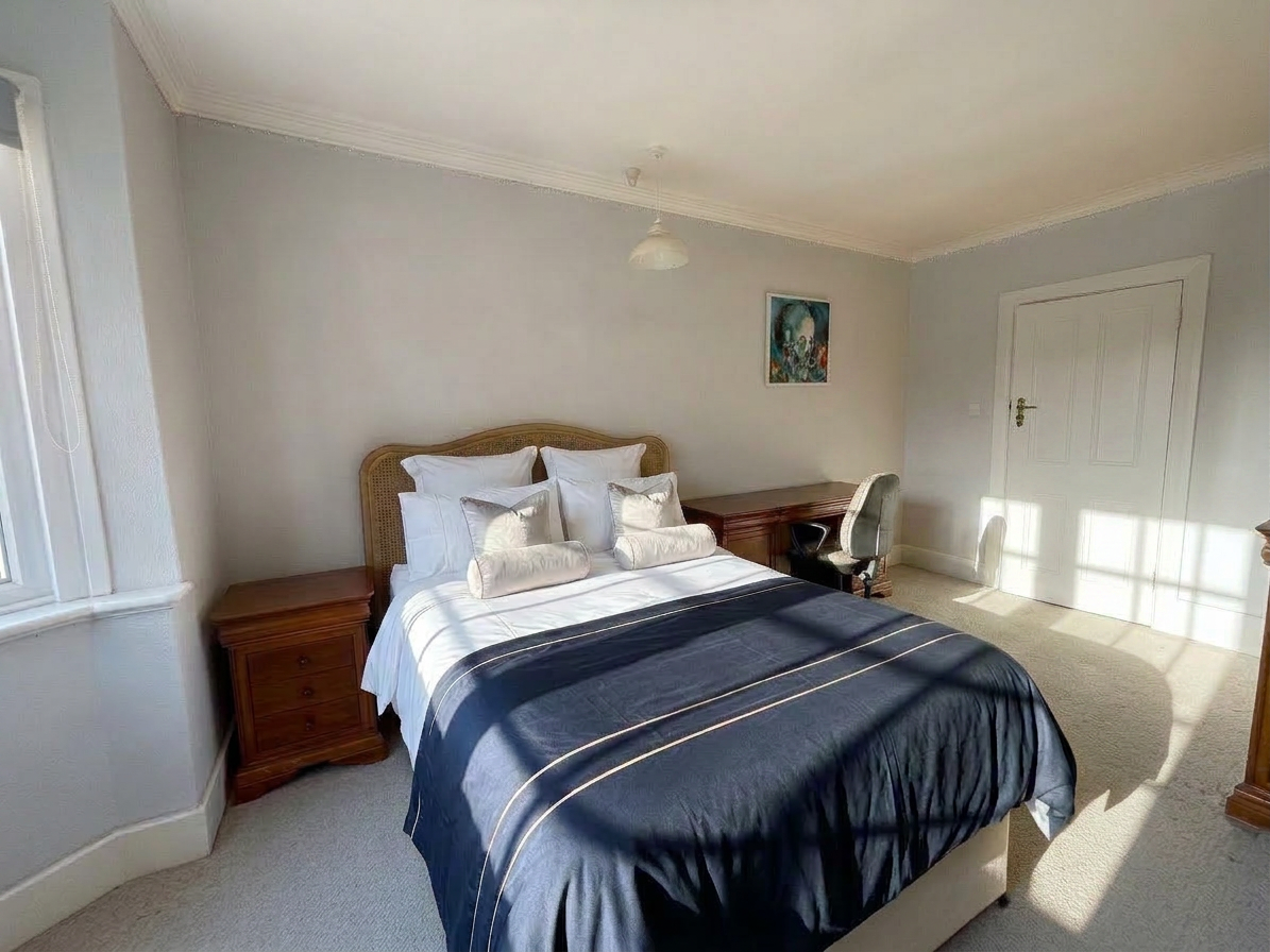 2 Bed house to Rent in The Park | NG7 1AN - Image 4