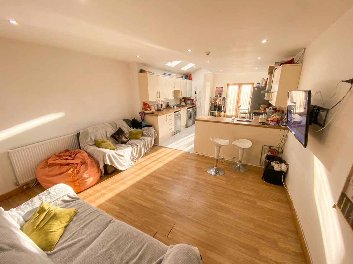 6 Bed house to Rent in Selly Oak | B29 7AY - Image 3