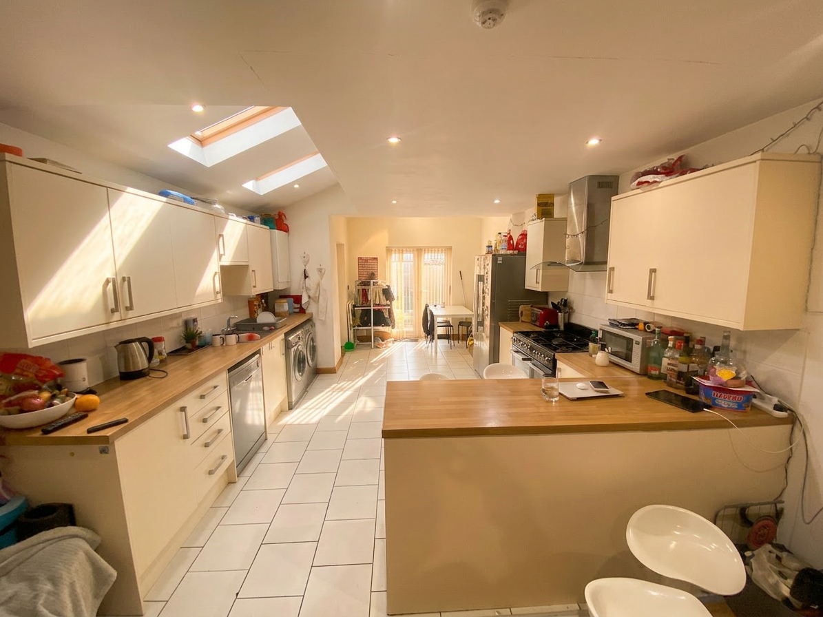 6 Bed house to Rent in Selly Oak | B29 7AY - Image 1