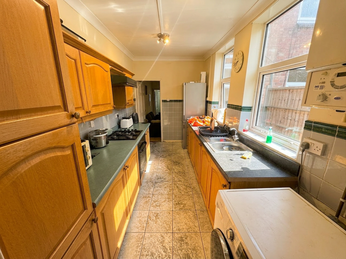 1 Bed house to Rent in Selly Park | B29 7QJ - Image 1