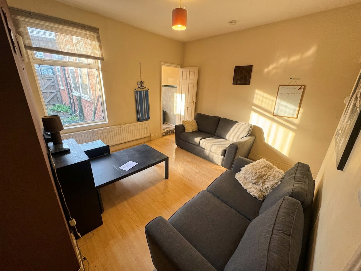 1 Bed house to Rent in Selly Park | B29 7QJ - Image 2