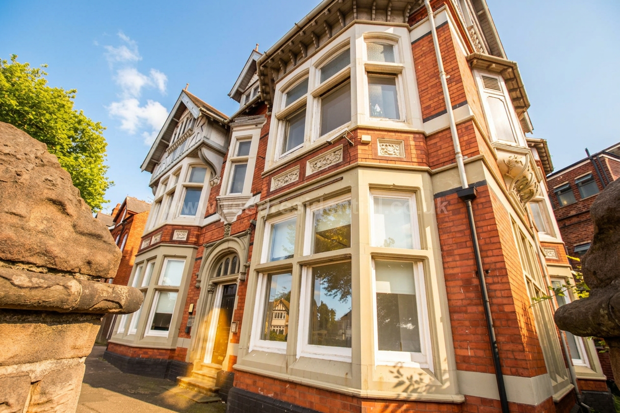 6 Bed flat to Rent in Lenton | NG7 1QN - Image 1