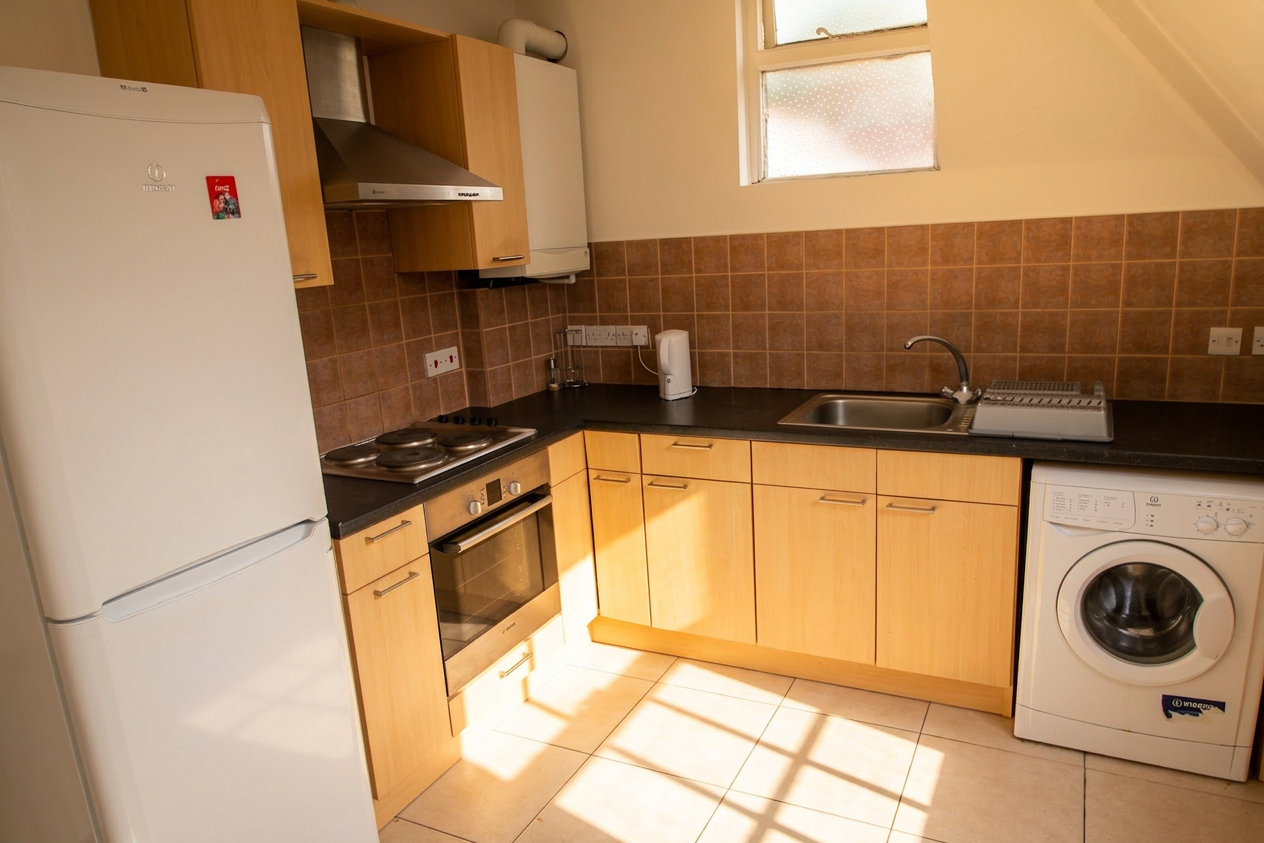 6 Bed flat to Rent in Lenton | NG7 1QN - Image 4