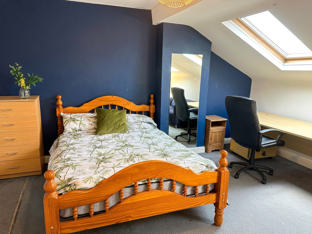 1 Bed house to Rent in Selly Park | B29 7NR - Image 1
