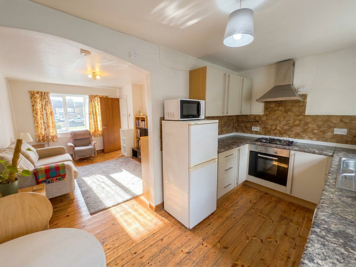 2 Bed house to Rent in Dunkirk | NG72JX - Image 3