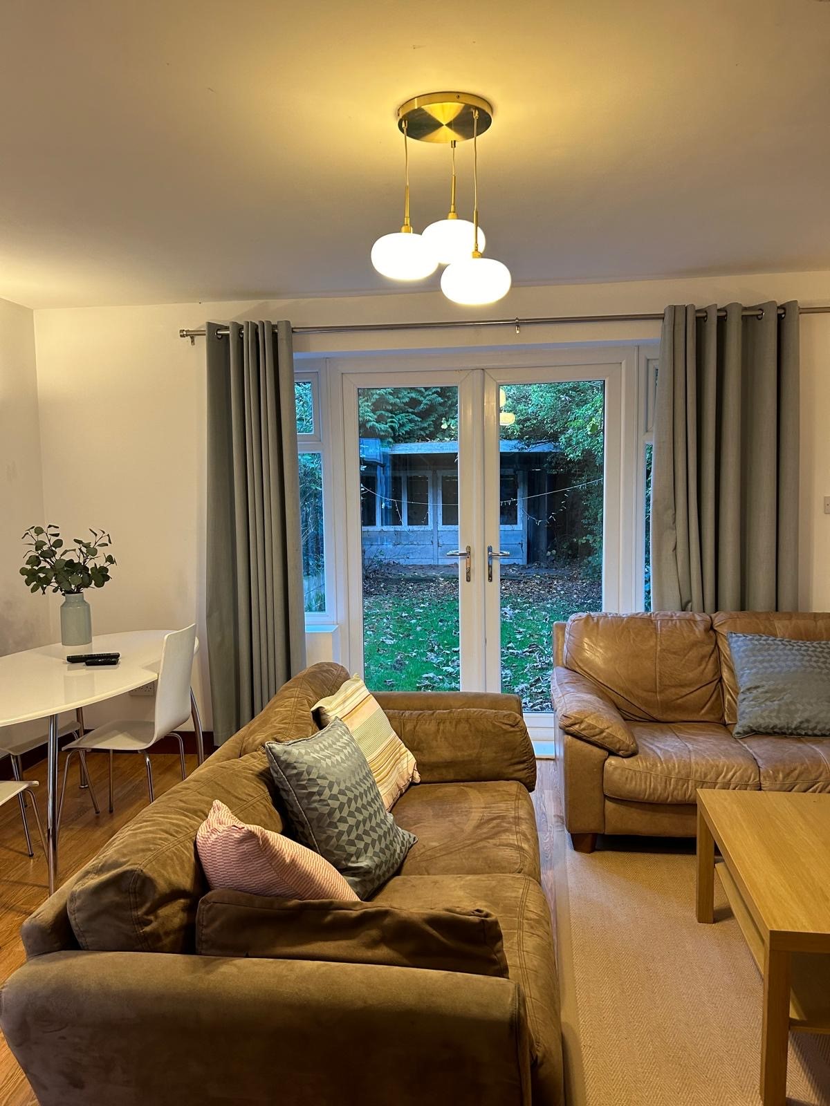 1 Bed house to Rent in Edgbaston | B16 0LP - Image 2
