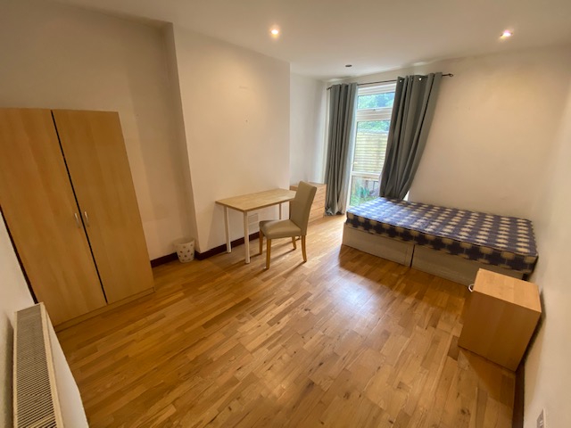 1 Bed house to Rent in Edgbaston | B16 0LP - Image 6