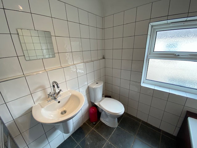 1 Bed house to Rent in Edgbaston | B16 0LP - Image 6