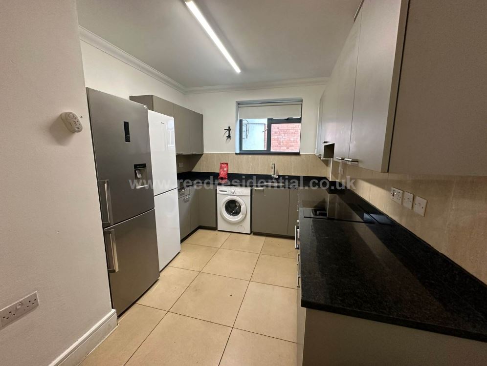 6 Bed flat to Rent in Lenton | NG7 2HE - Image 2