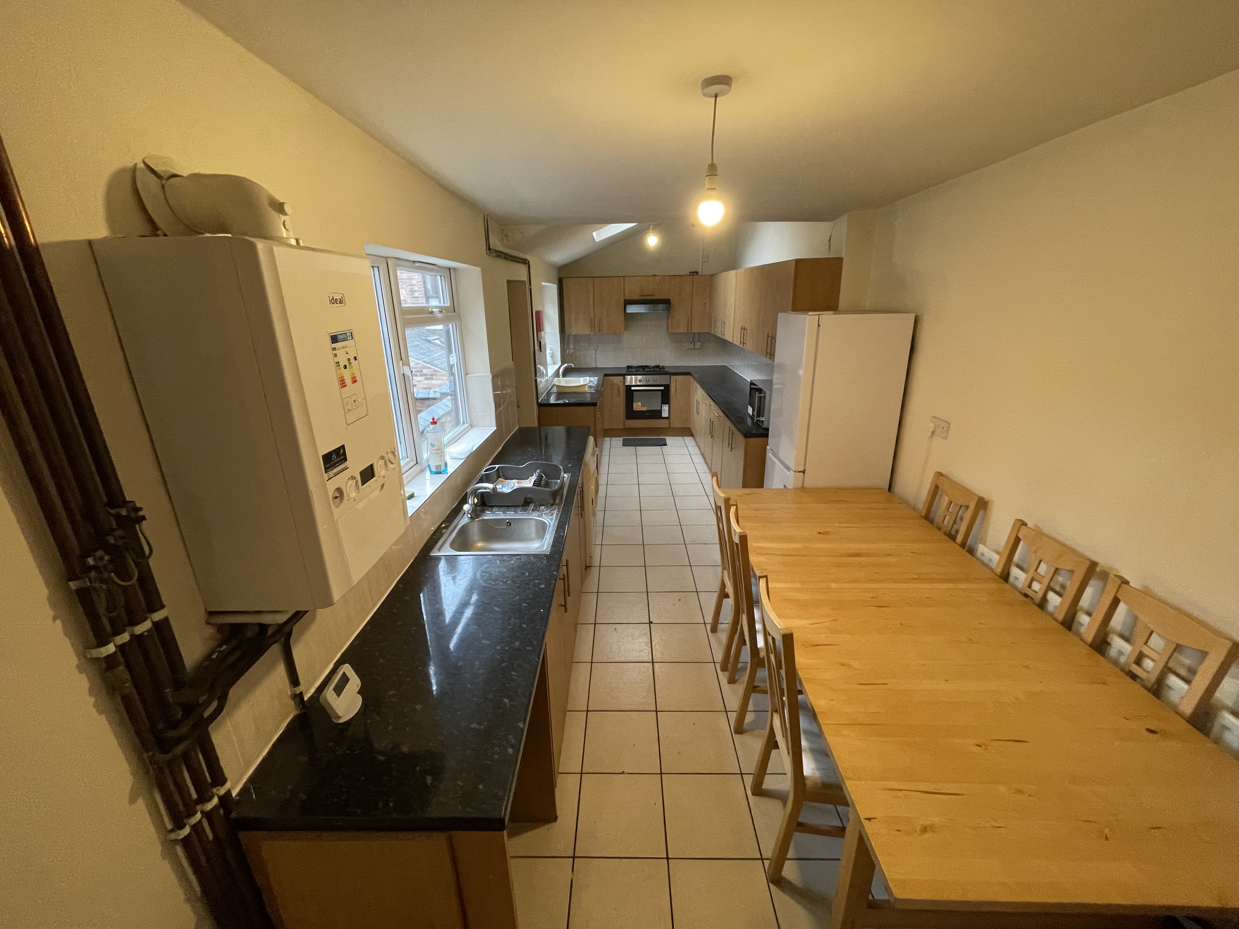 6 Bed house to Rent in Lenton | NG7 1QB - Image 3