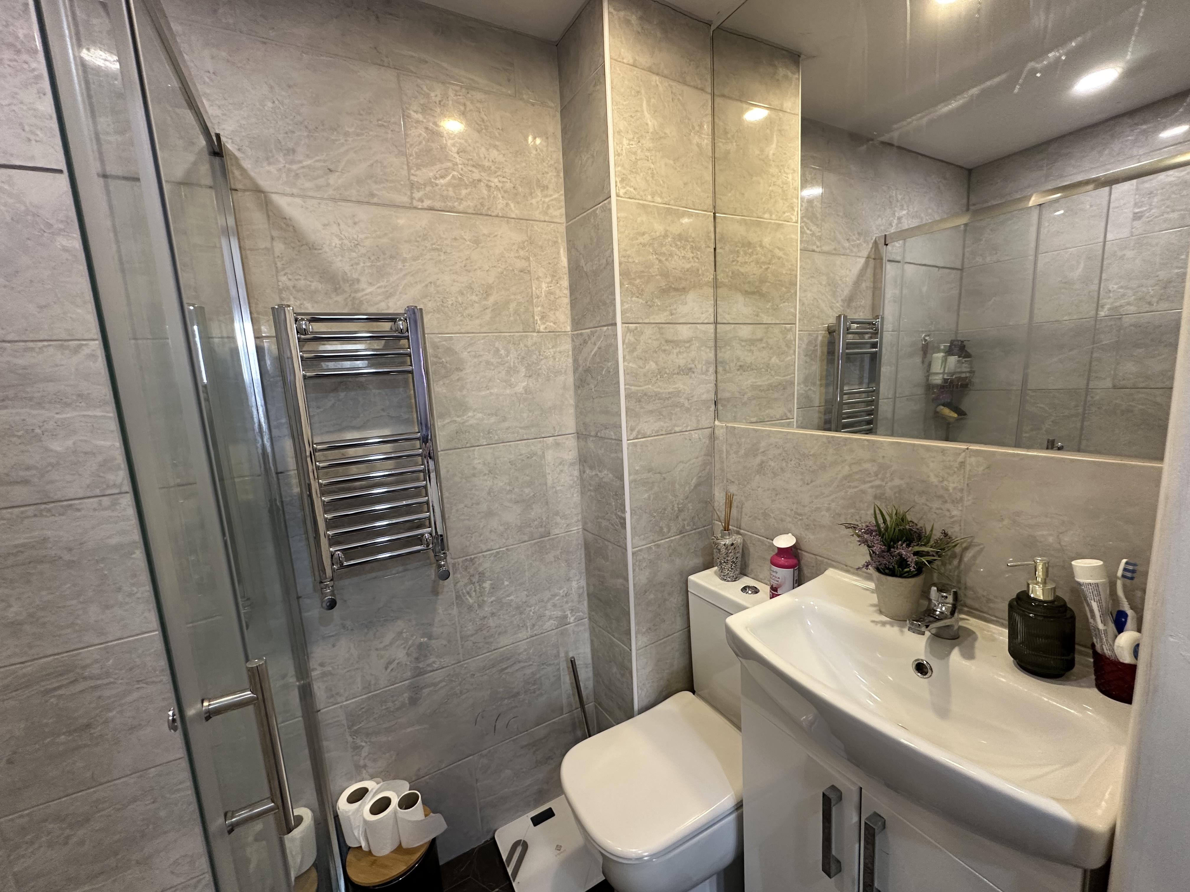 7 Bed house to Rent in Selly Oak | B29 6EP - Image 2