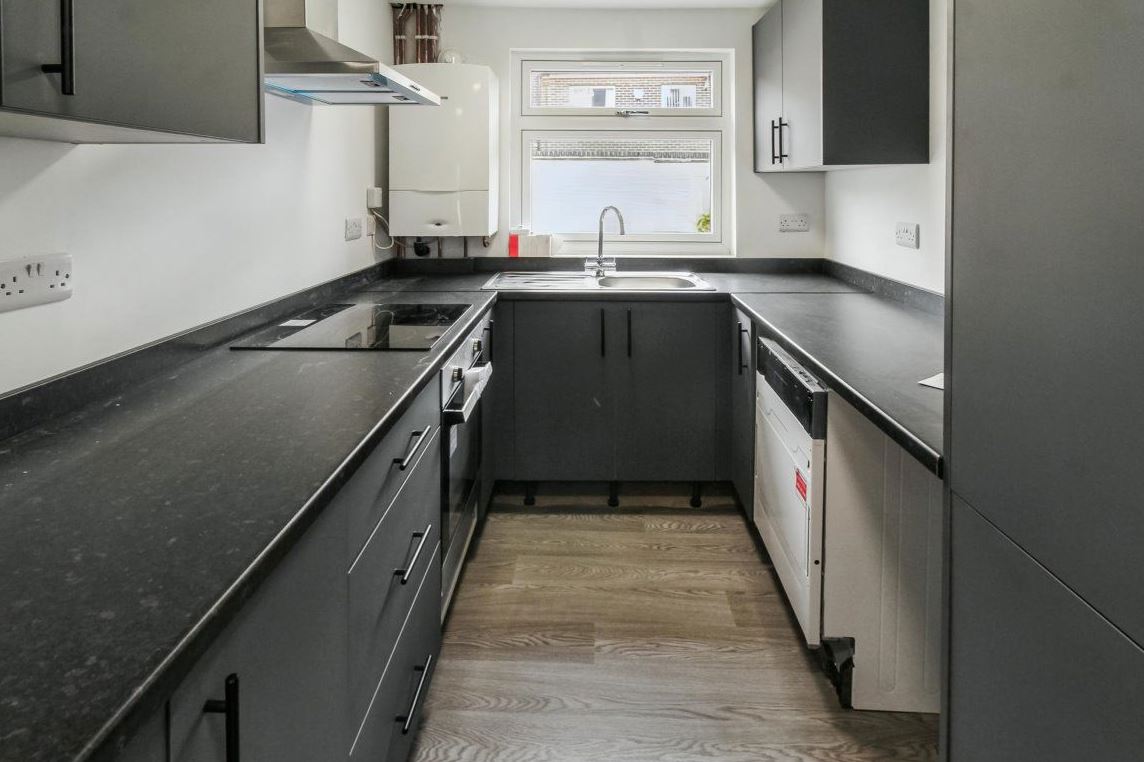 1 Bed house to Rent in Beeston | NG9 2LQ - Image 1