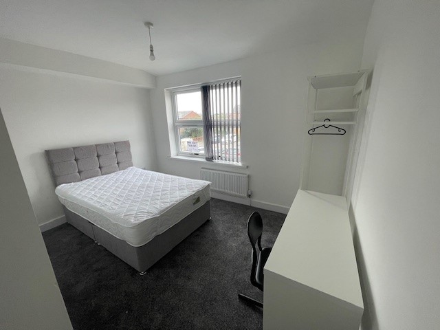 1 Bed house to Rent in Beeston | NG9 2LQ - Image 3