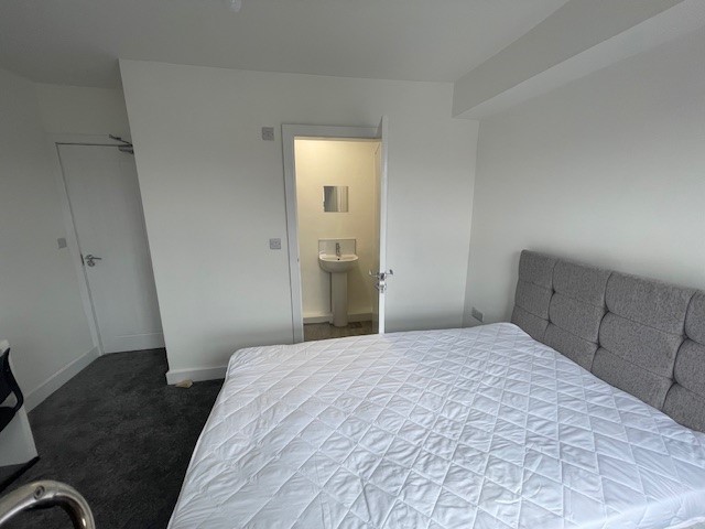 1 Bed house to Rent in Beeston | NG9 2LQ - Image 4
