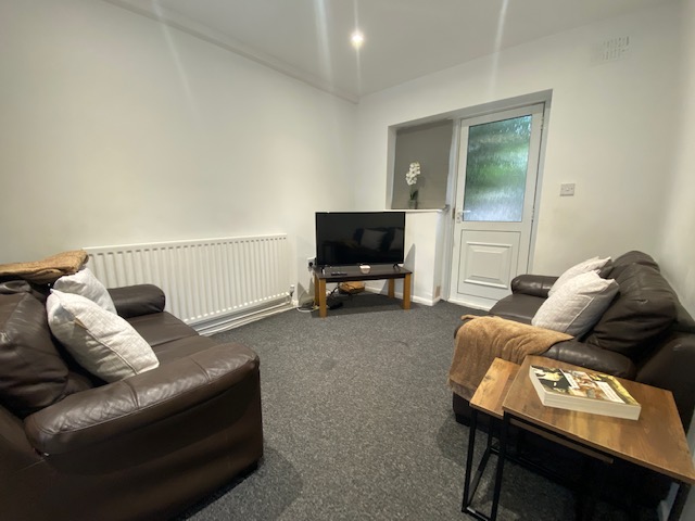 5 Bed house to Rent in Selly Oak | B29 6PH - Image 2