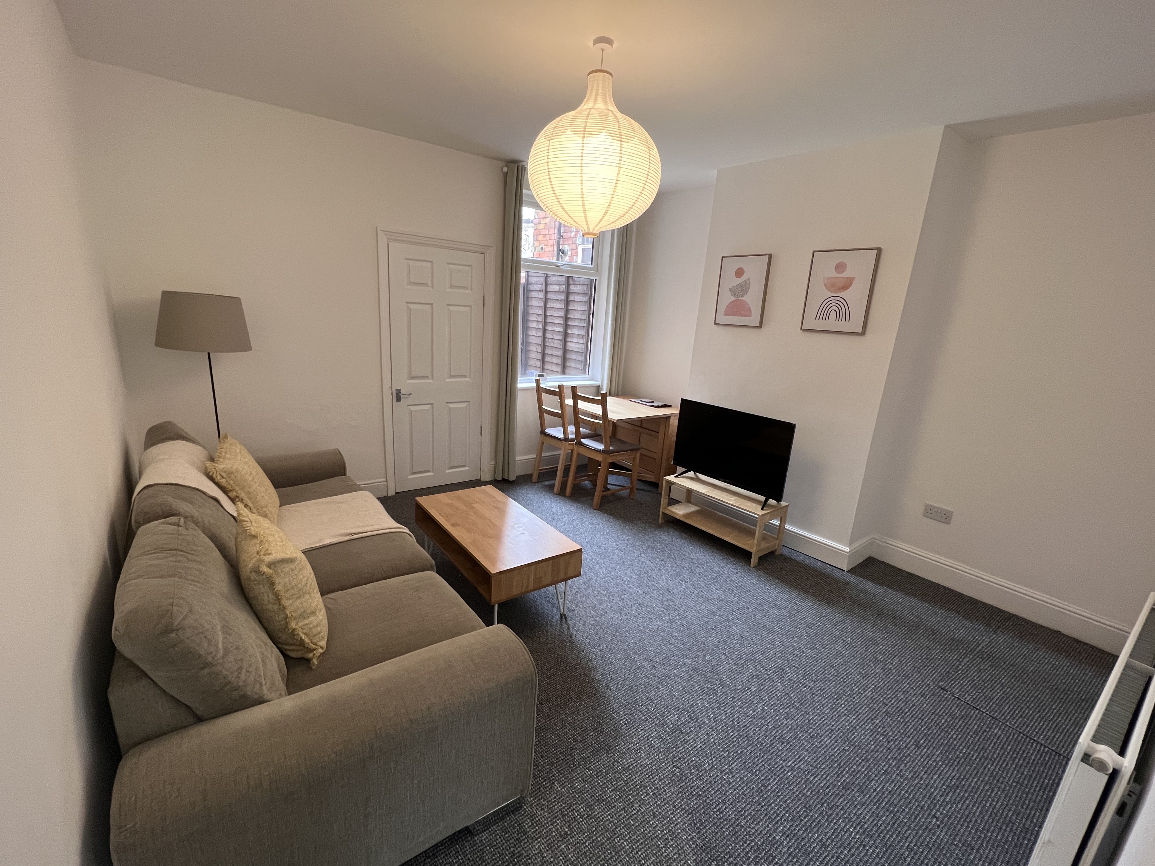 4 Bed house to Rent in Kings Norton | B30 3BG - Image 2