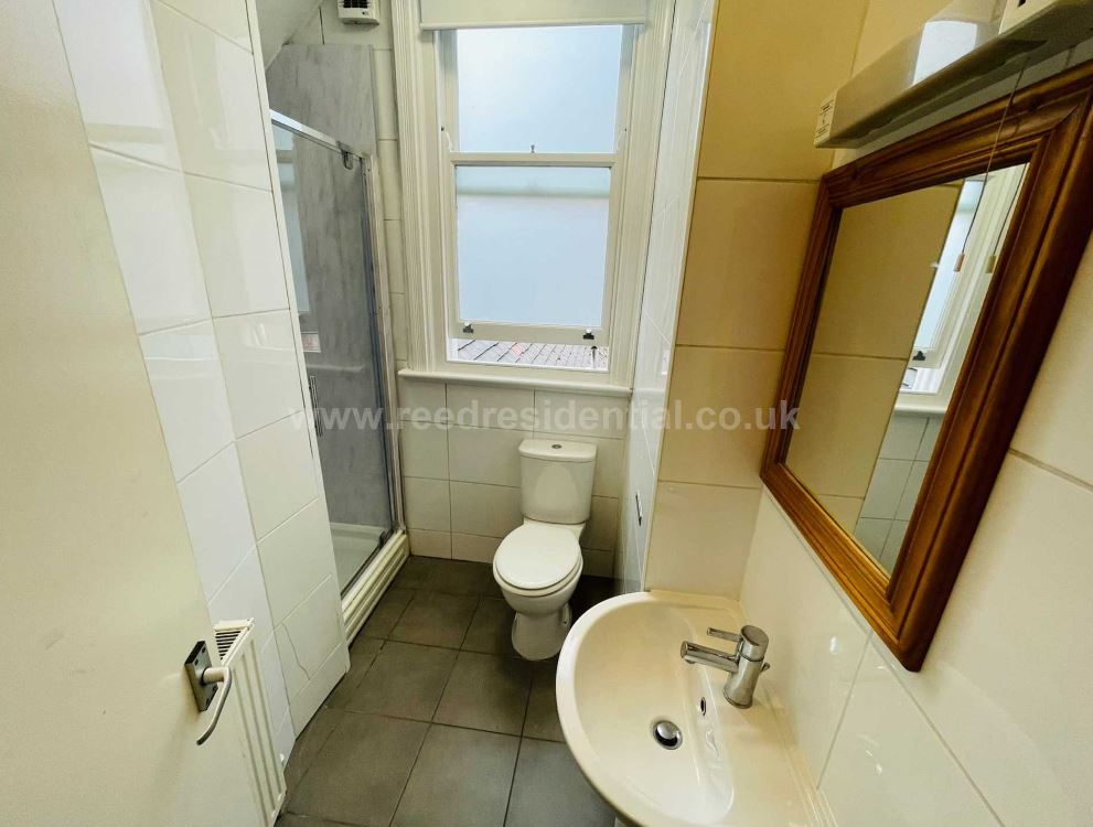 6 Bed flat to Rent in Lenton | NG7 1QN - Image 6