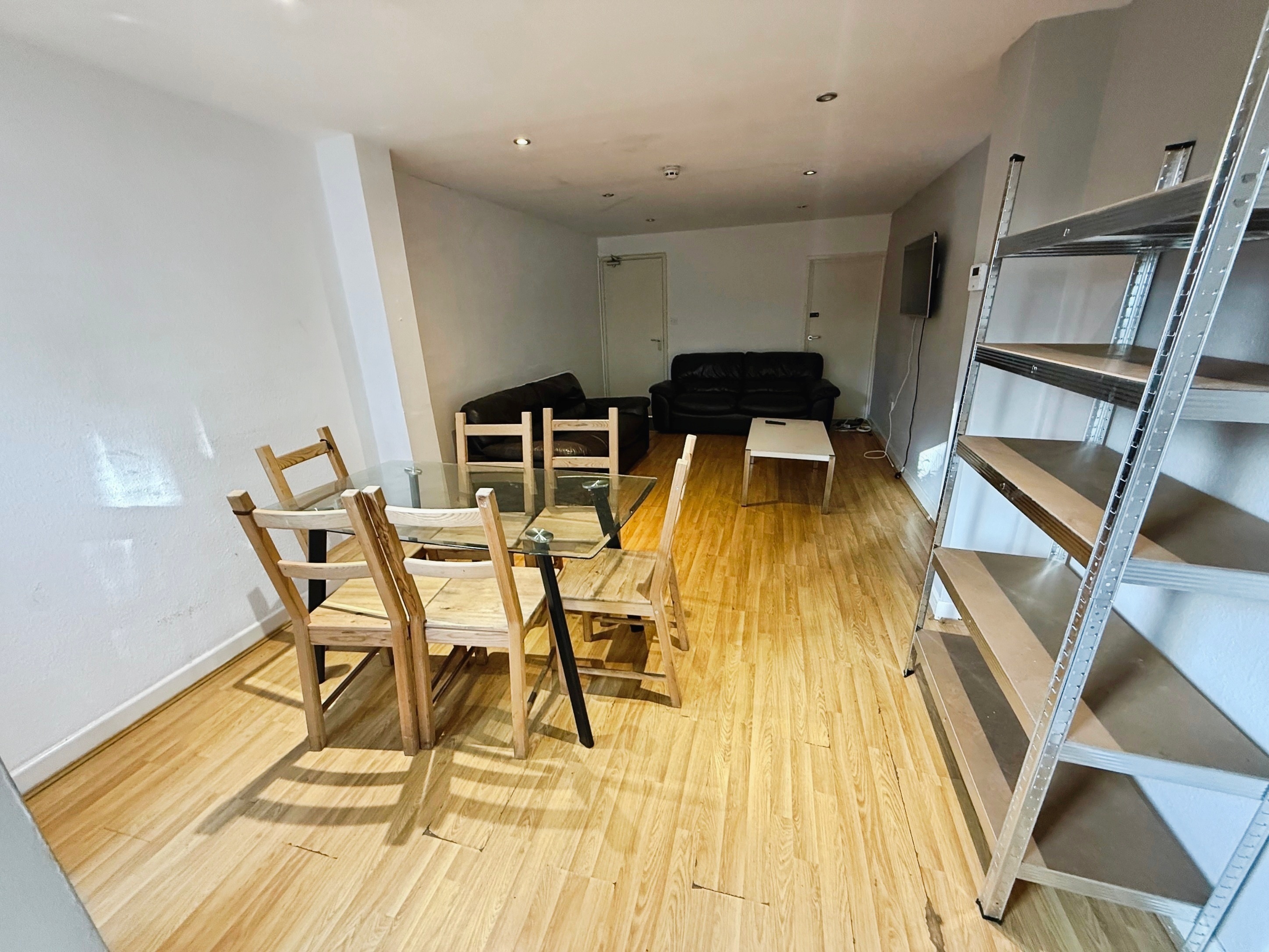 6 Bed house to Rent in Lenton | NG7 1SG - Image 3