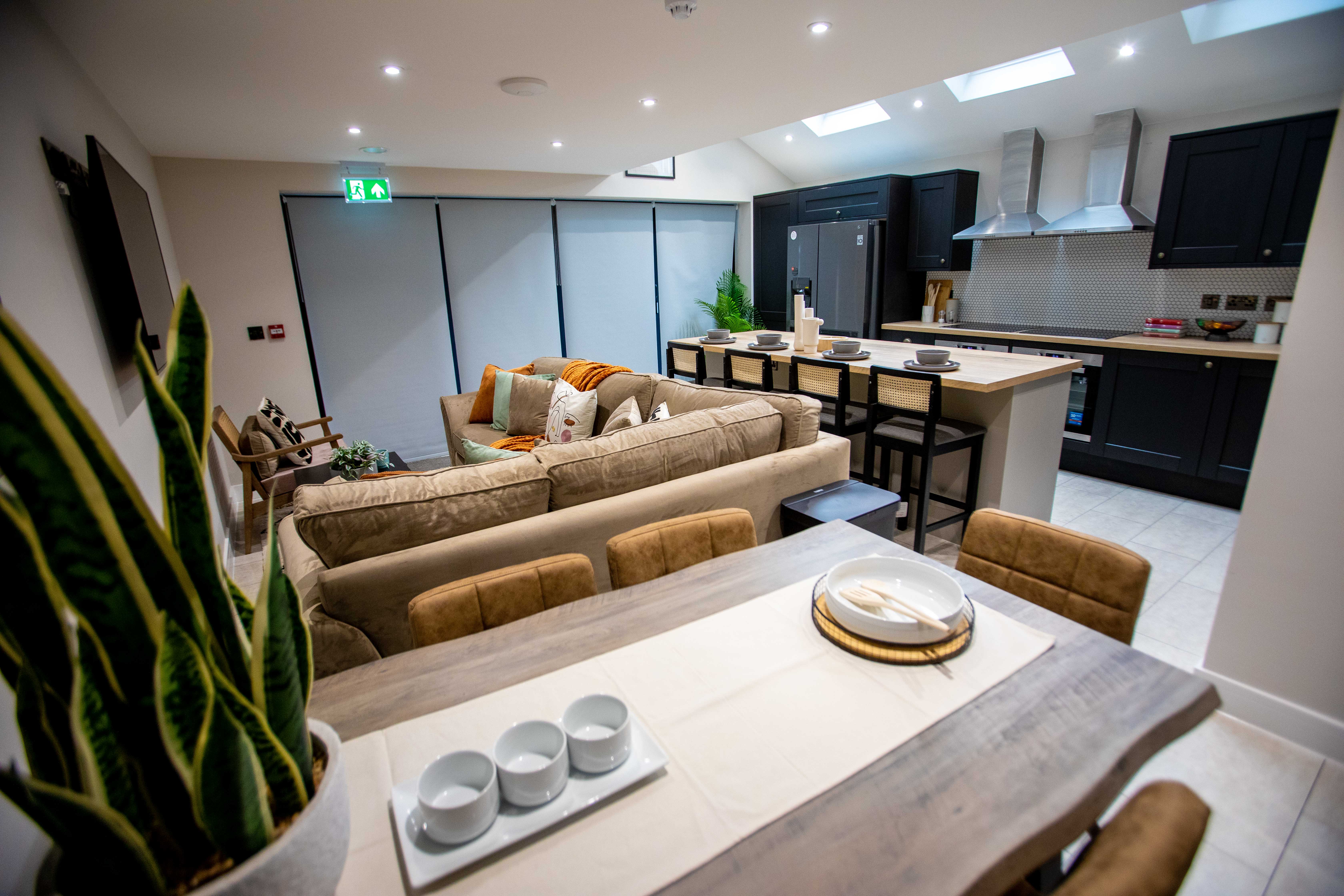 1 Bed house to Rent in Fishponds | BS16 2ER - Image 1