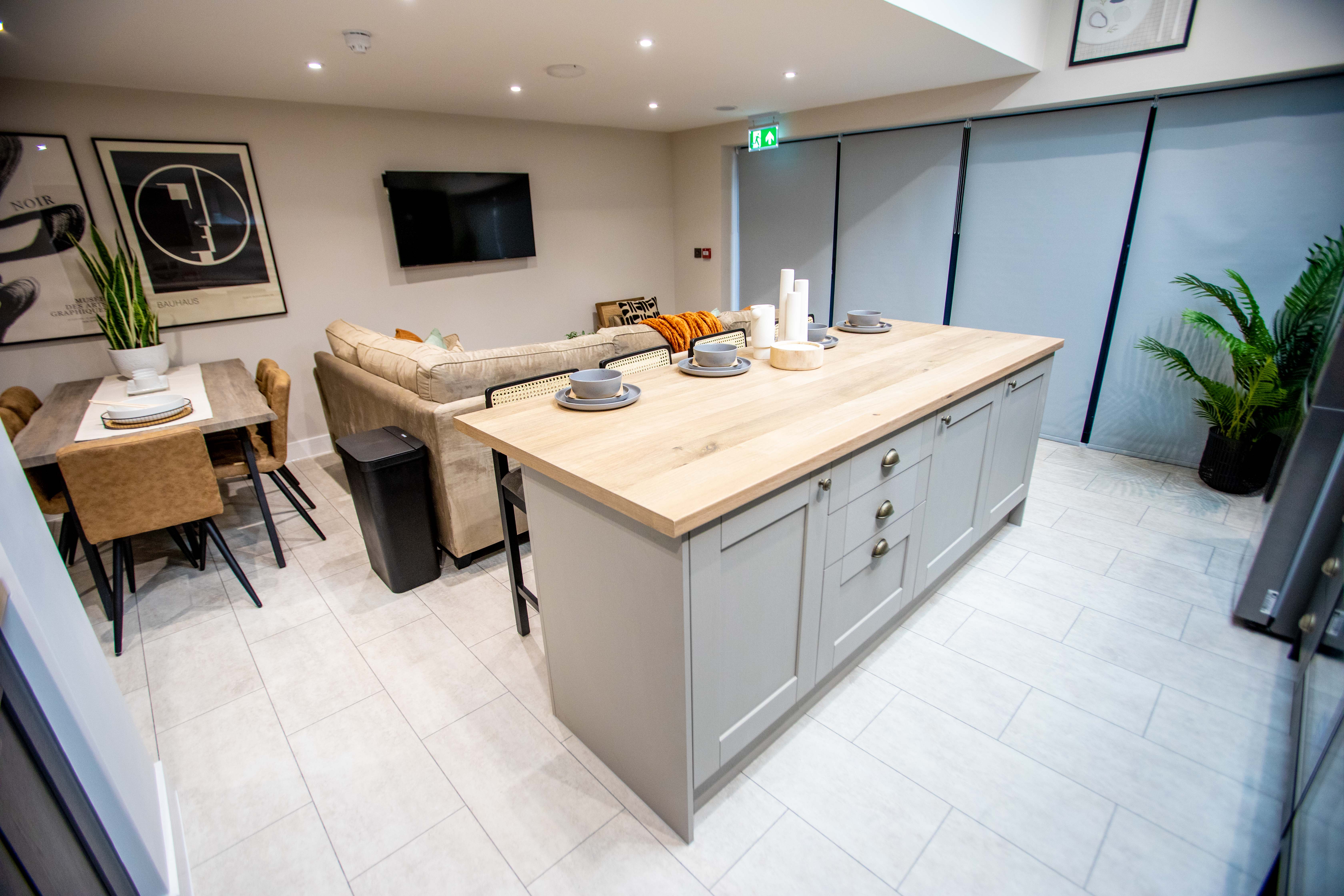 1 Bed house to Rent in Fishponds | BS16 2ER - Image 2