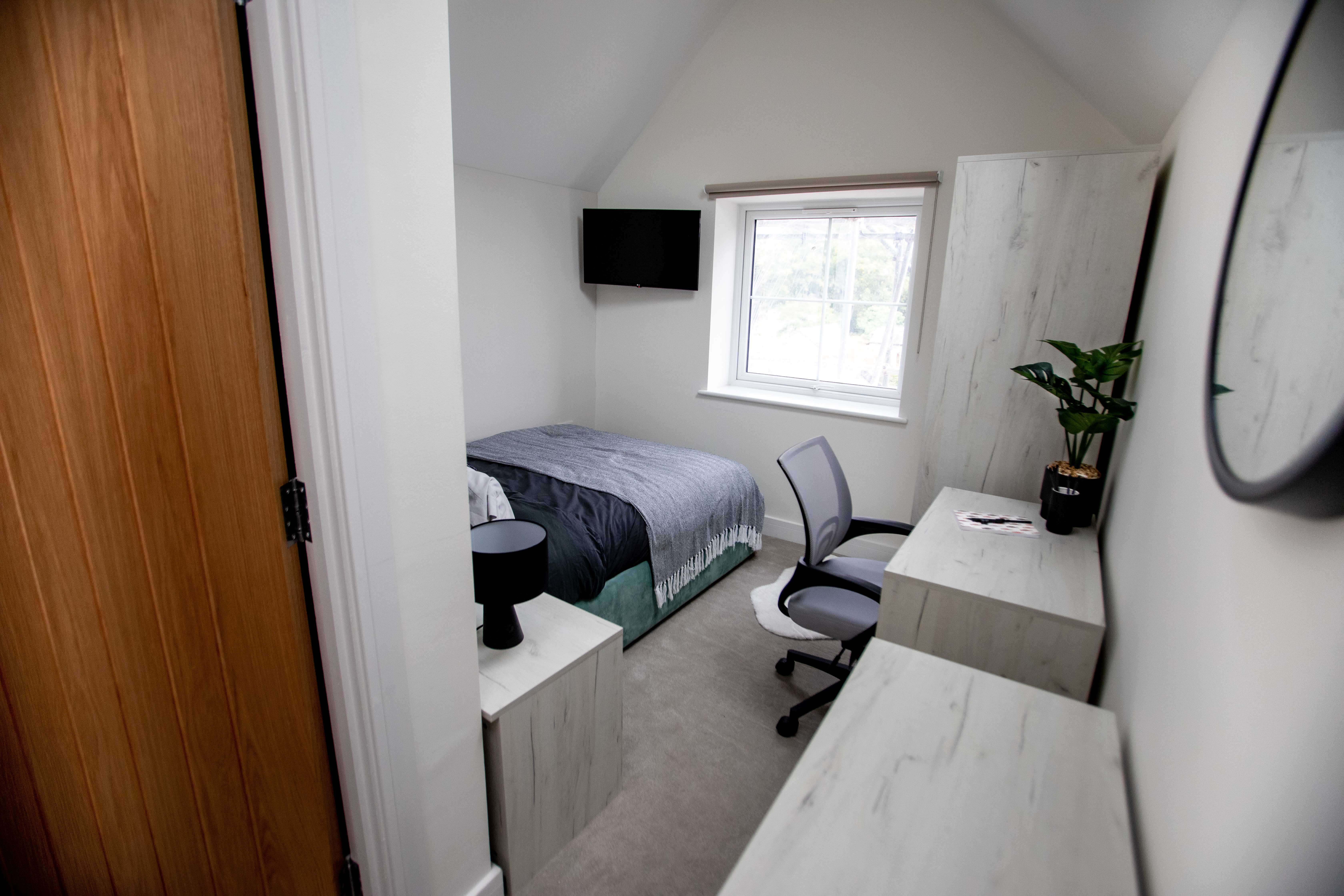 1 Bed house to Rent in Fishponds | BS16 2ER - Image 6