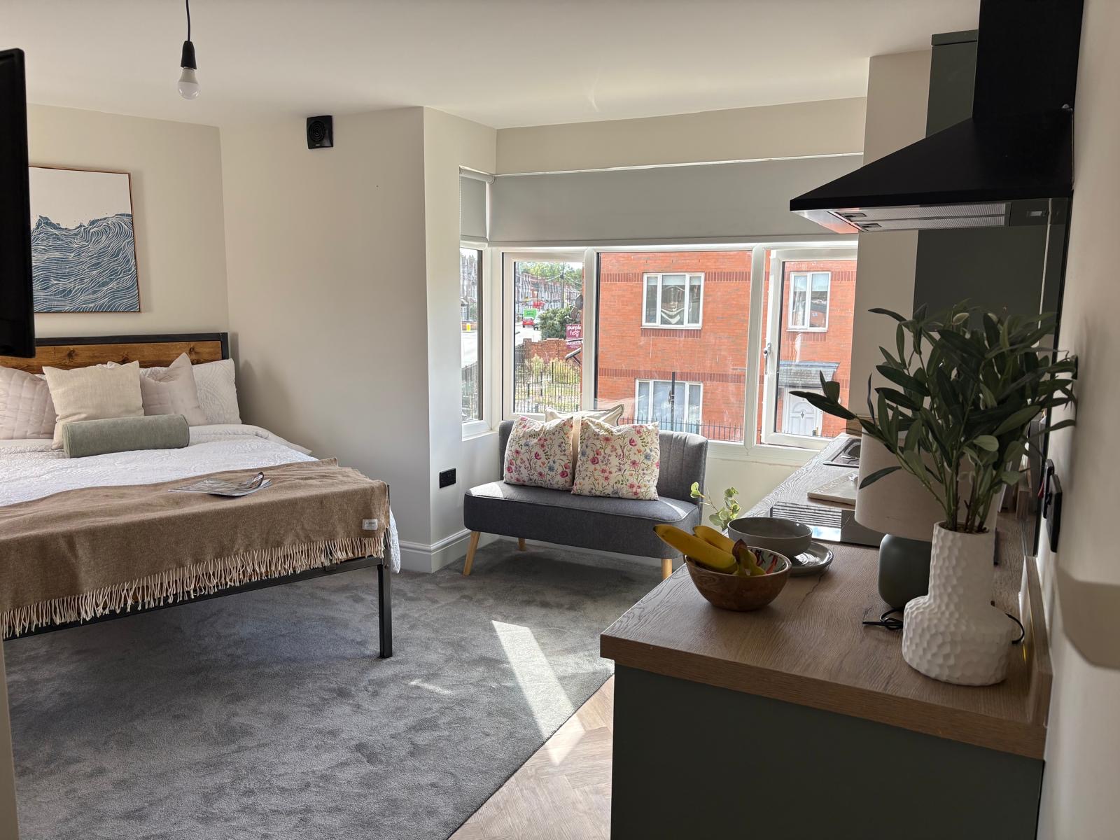 1 Bed studio to Rent in Selly Oak | B29 7DA - Image 3