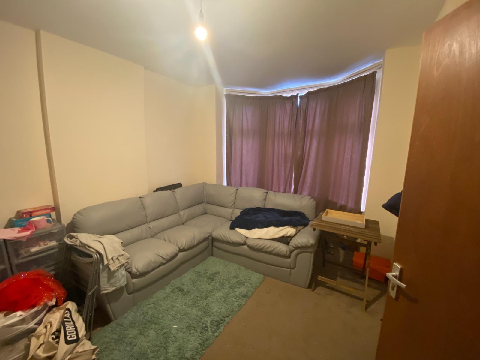 6 Bed house to Rent in Lenton | NG7 1PS - Image 2