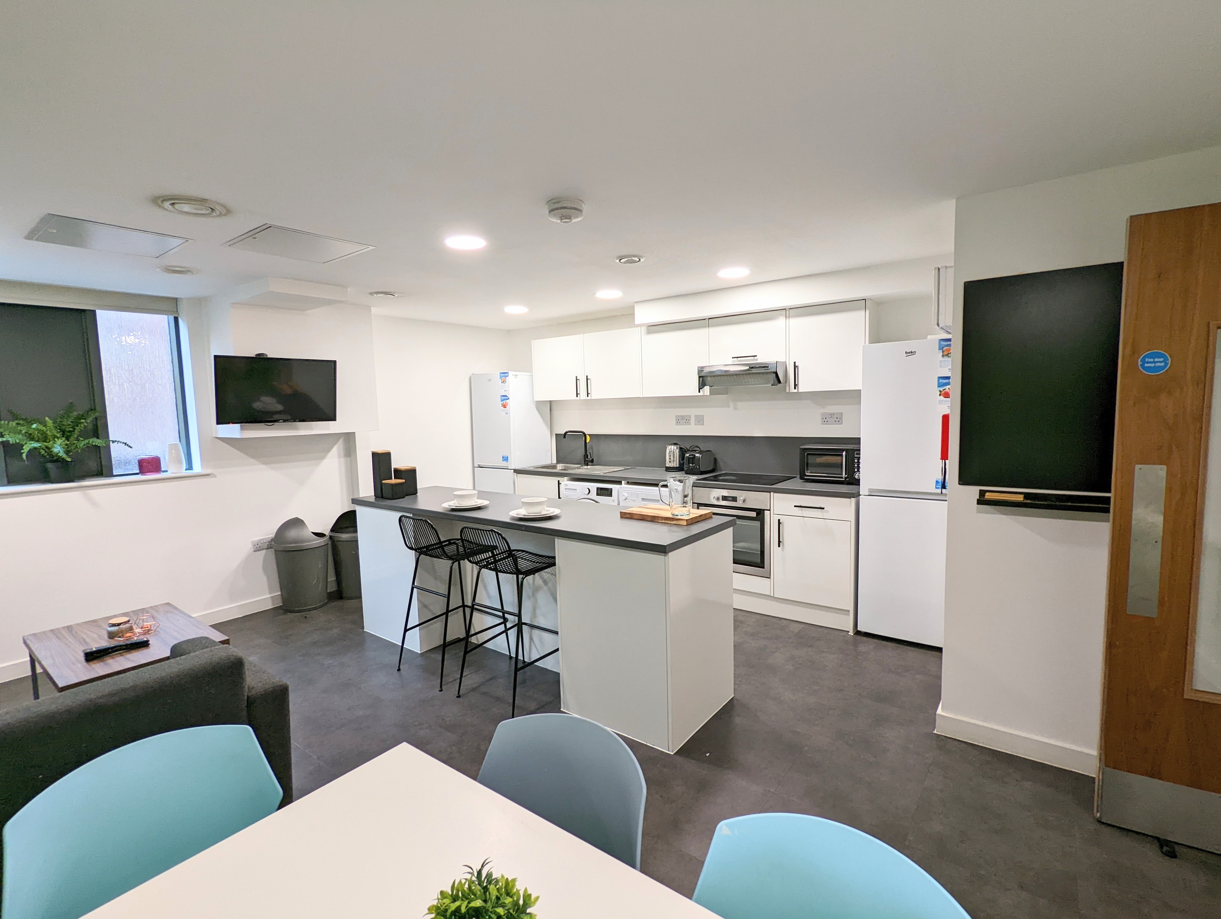 1 Bed flat to Rent in Five Ways | B15 1PL - Image 3