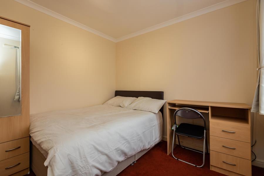 5 Bed house to Rent in Harborne | B17 0LX - Image 5