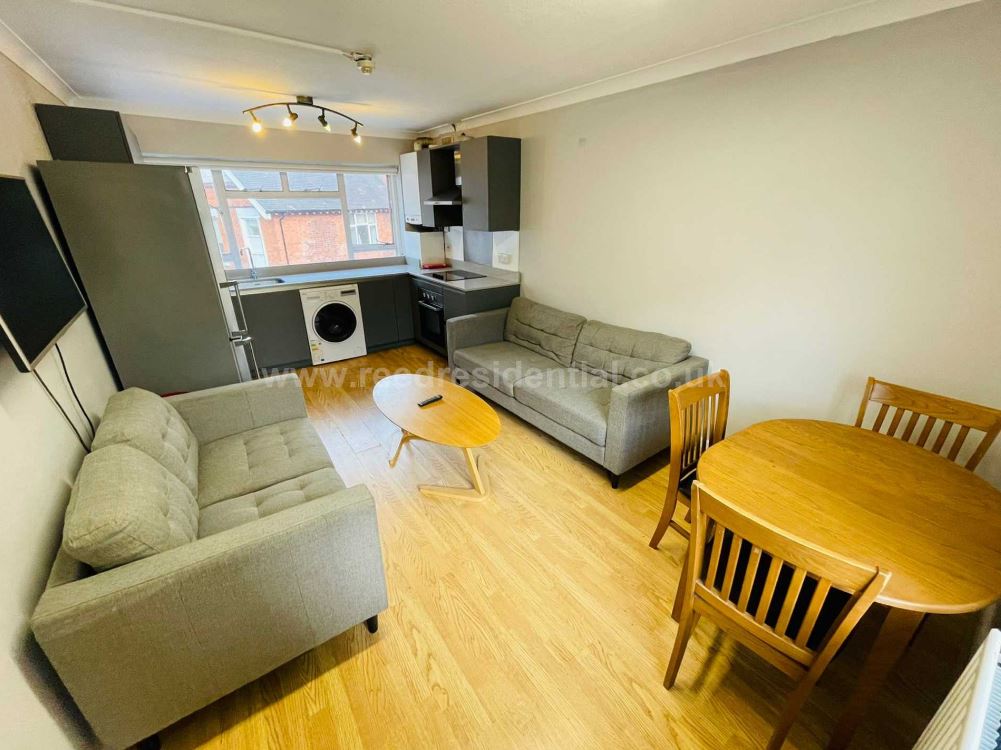 5 Bed flat to Rent in Lenton | NG7 2EL - Image 1