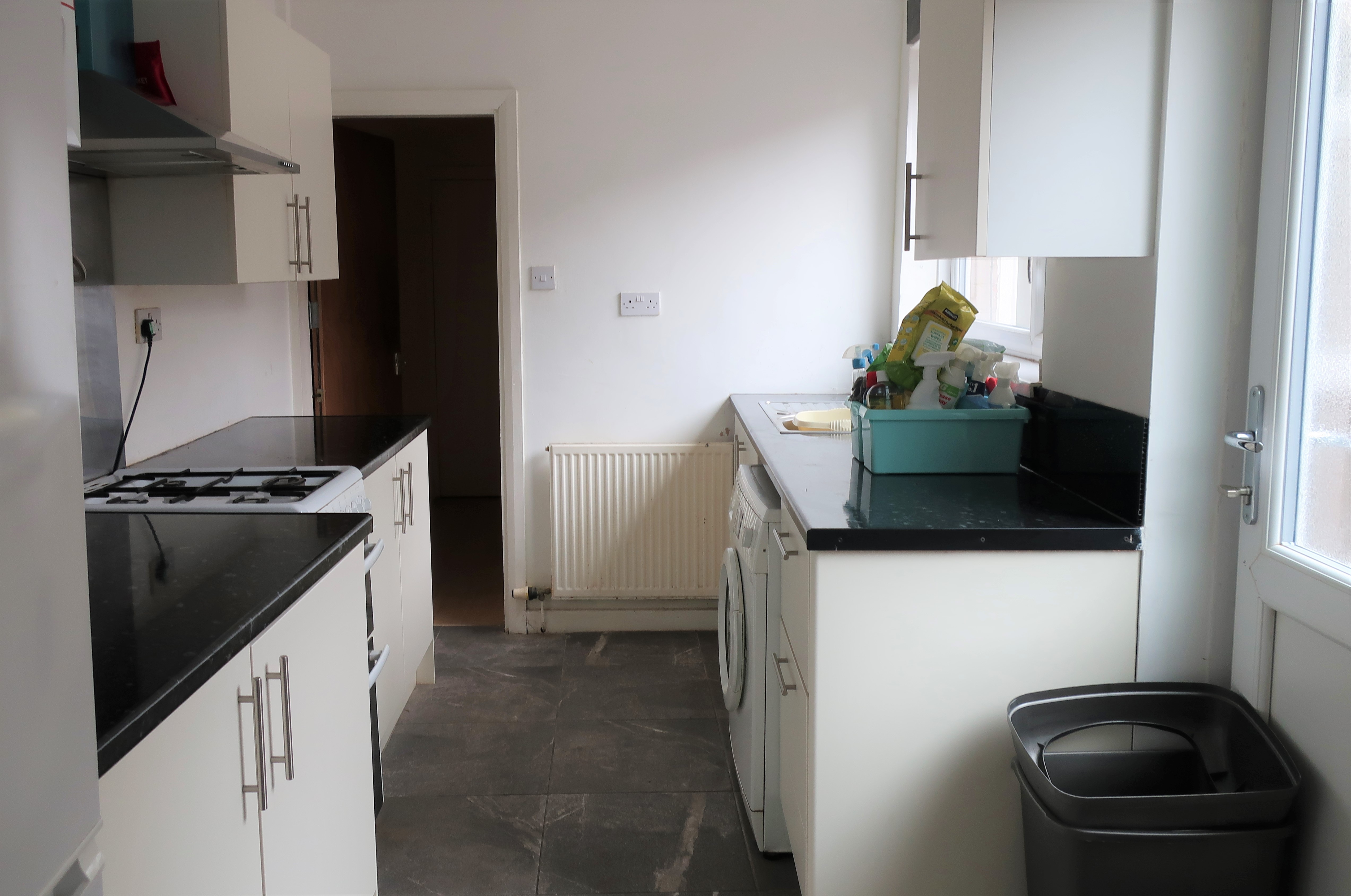 3 Bed house to Rent in Birmingham | B29 7AG - Image 2