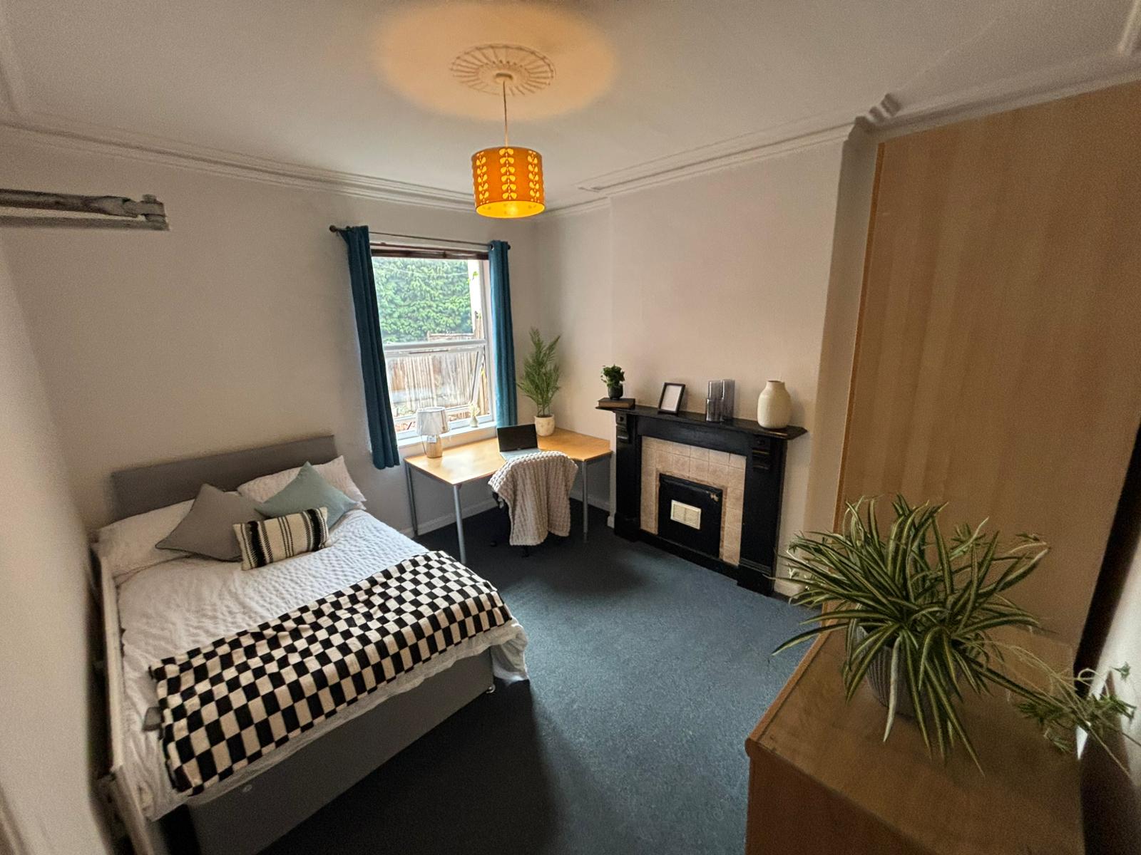 5 Bed house to Rent in Lenton | NG7 2FQ - Image 5