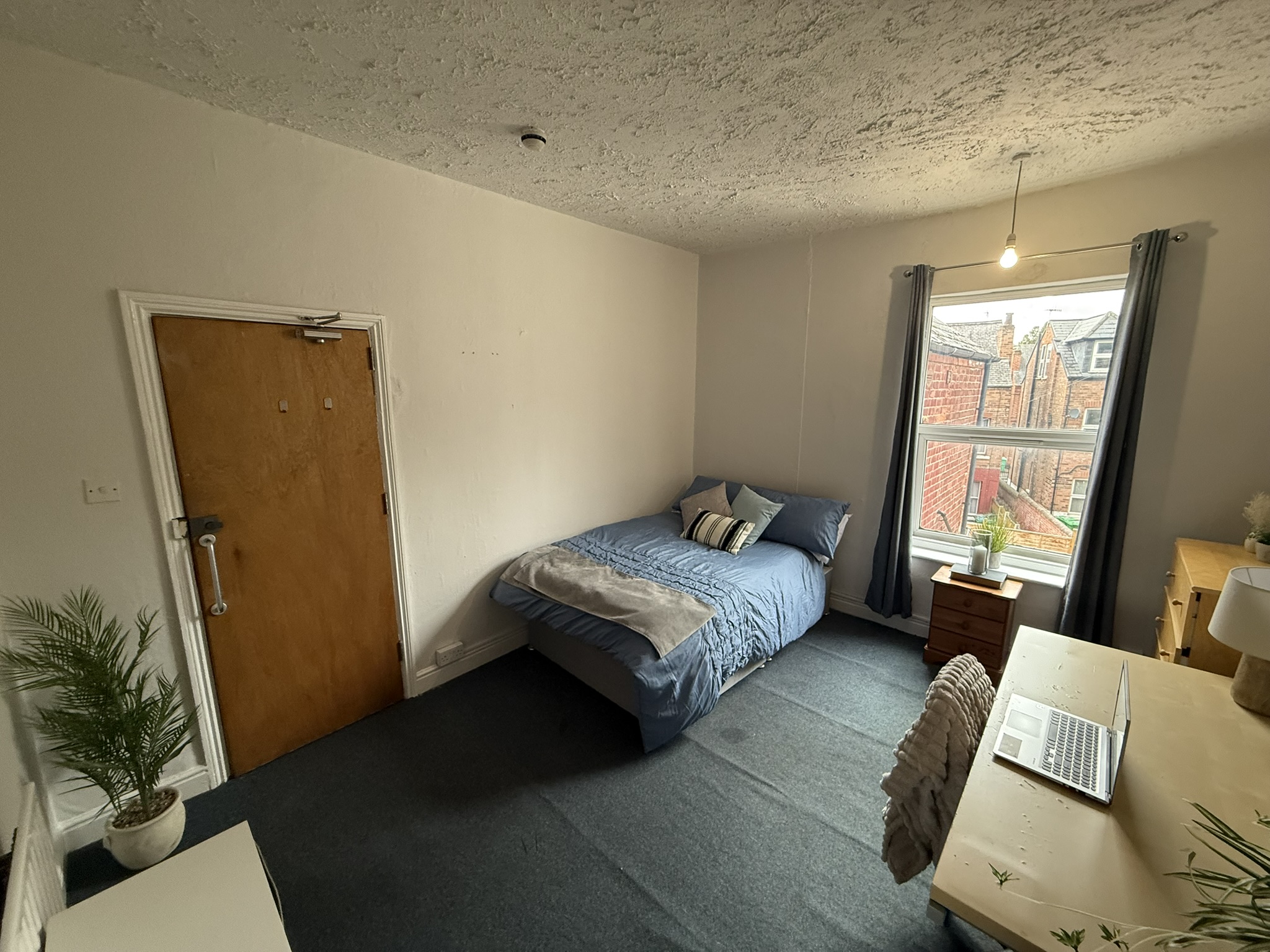 5 Bed house to Rent in Lenton | NG7 2FQ - Image 6