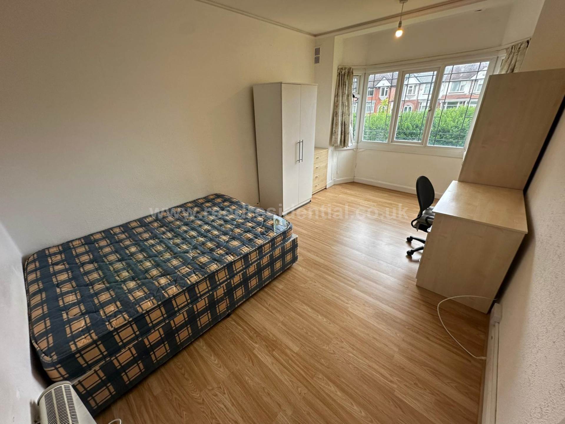 1 Bed flat to Rent in 201 Gibbins Rd | B29 6NH - Image 6