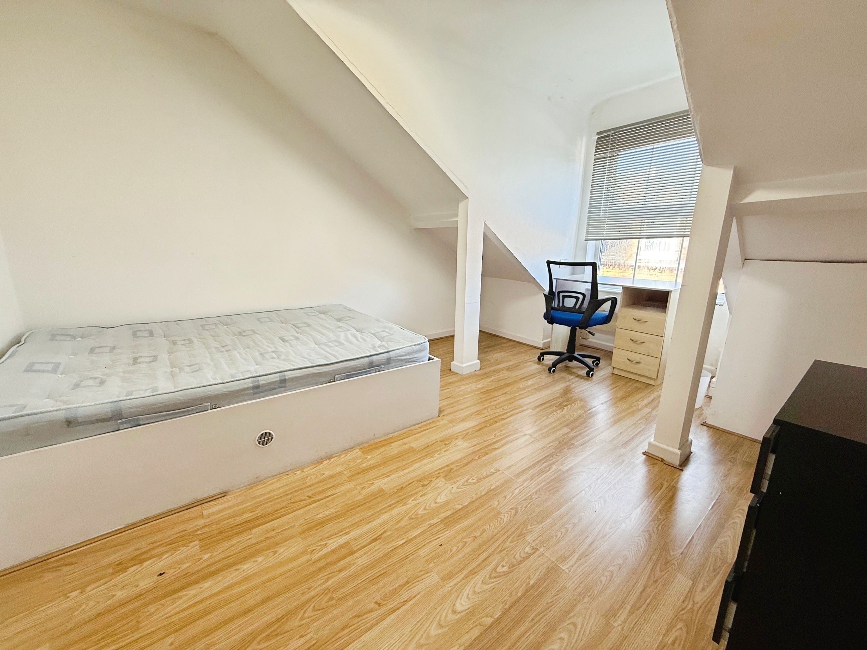 6 Bed house to Rent in Lenton | NG7 1SG - Image 3