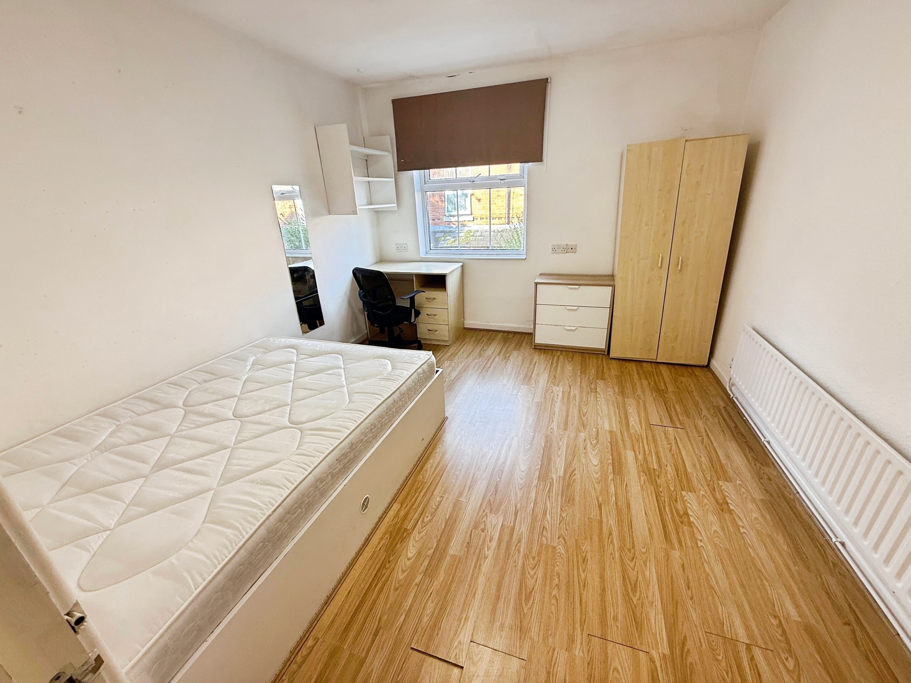 6 Bed house to Rent in Lenton | NG7 1SG - Image 4