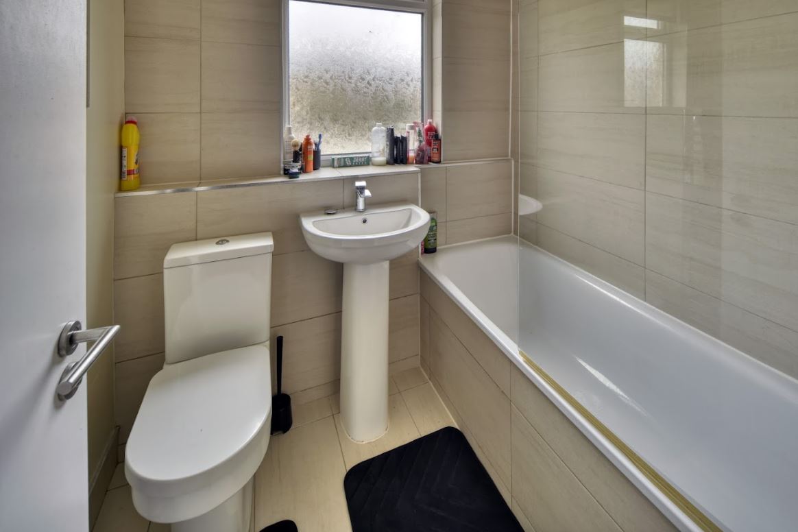 1 Bed house to Rent in Brislington | BS4 4LA - Image 5